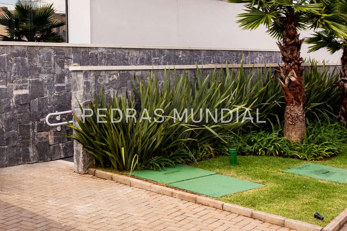 MALIBU 5 Parede externa com revestimento para parede em Pedra Malibu